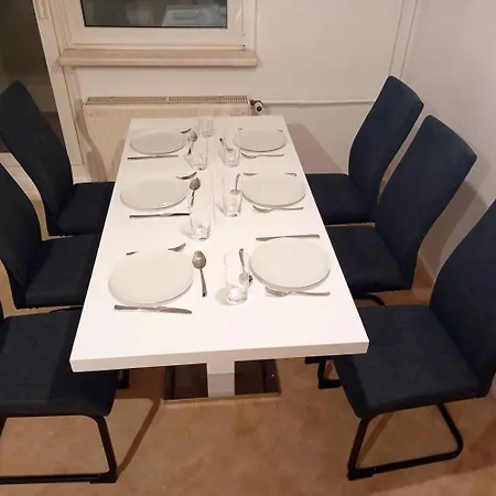 Apartment Mit Balkon In Jena